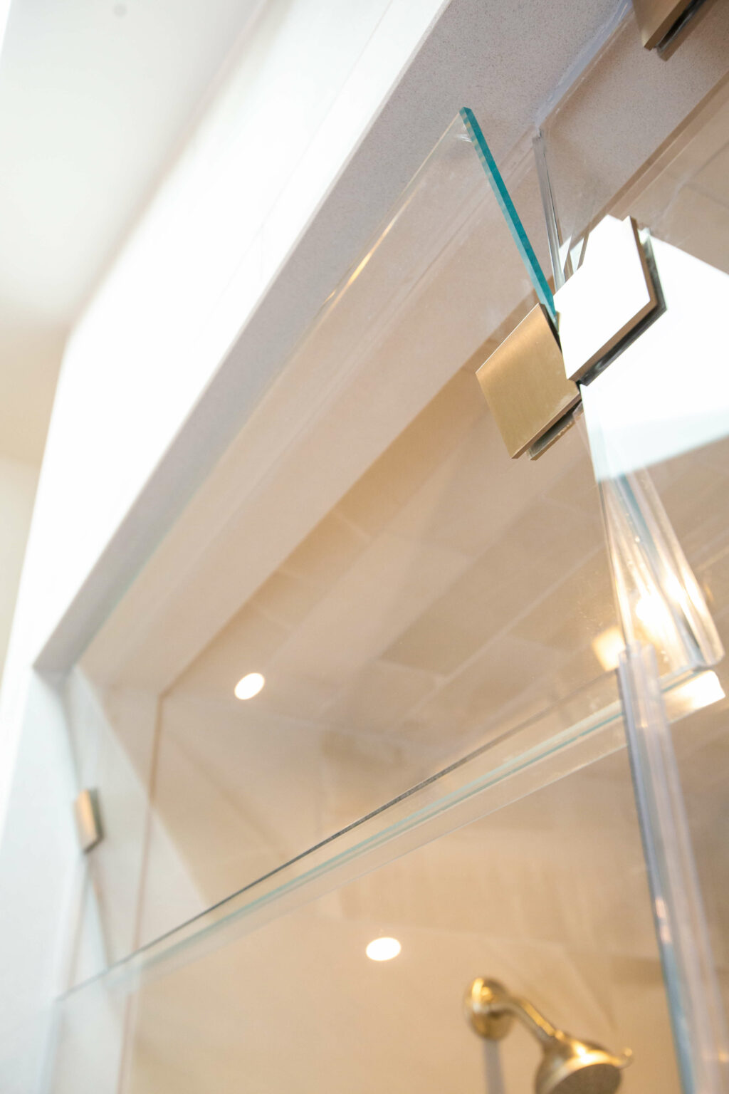 Reston Bath with Steam Shower 14