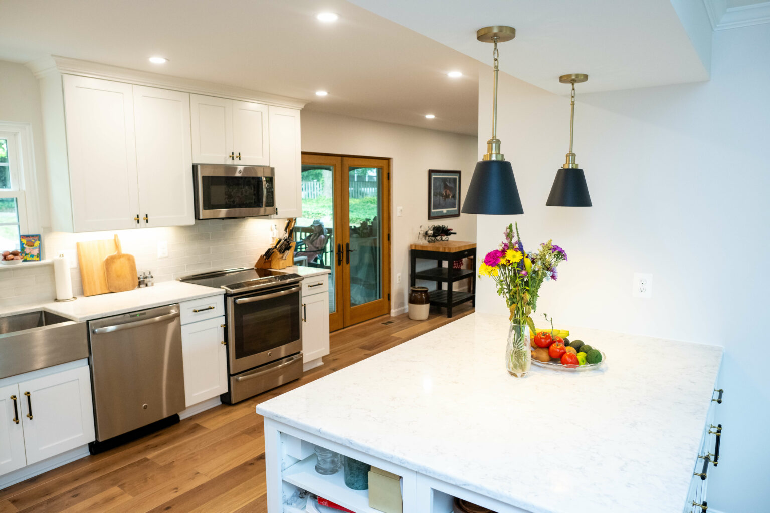 Fairfax Station Kitchen (10) black pendant lights overhang this peninsula "island" in this Fairfax Station, Virginia kitchen remodel